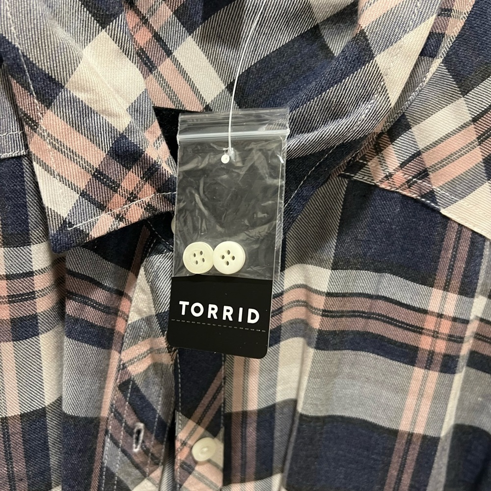 Torrid Top - Picture 8 of 13